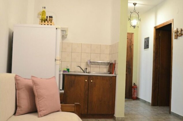 Tsonos Apartments - Photo2
