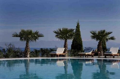 Valis Resort Hotel - Photo2