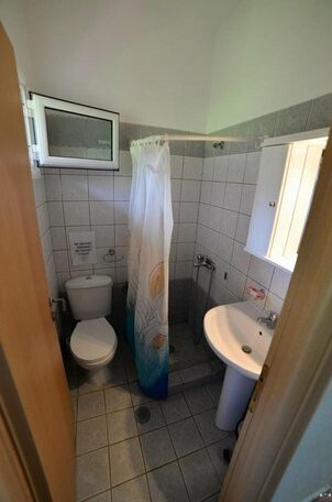 Ziourkas Apartments - Photo4