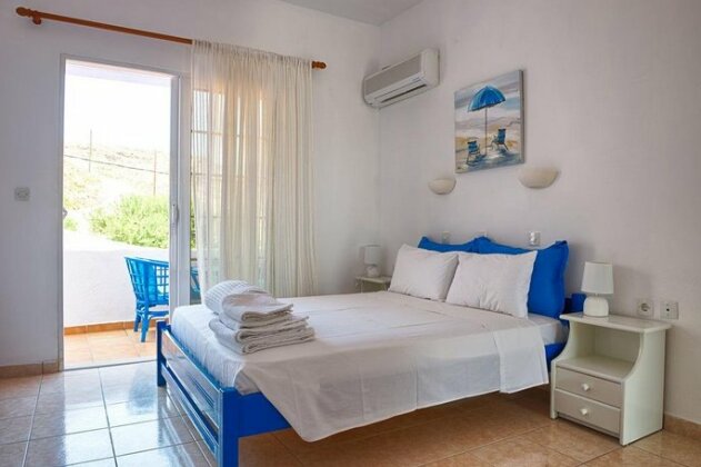 Faros Rooms - Photo3