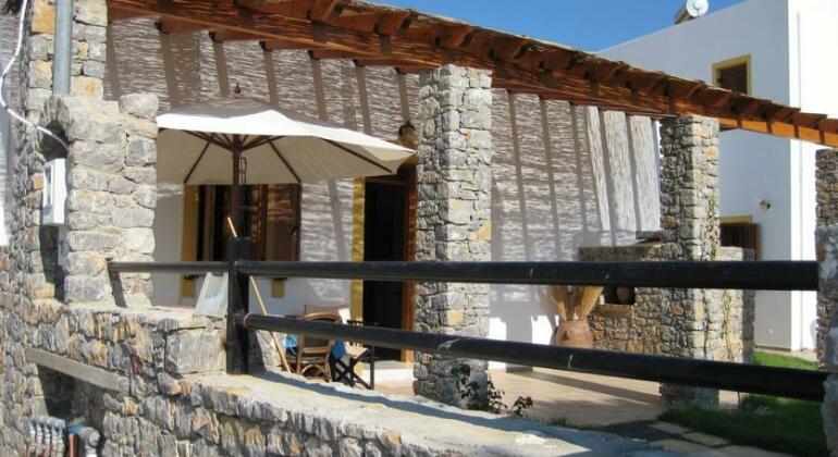 Tilos Fantasy Apartments - Photo4