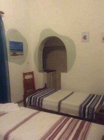 Niki Rooms Tinos Town - Photo2