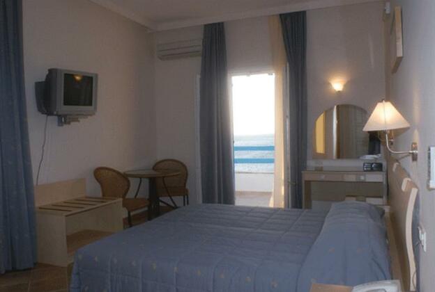 Tinos Koralli - Photo5