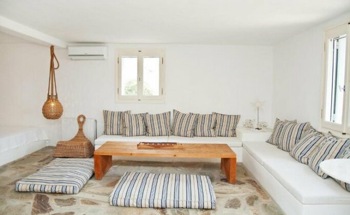 Aenaos Villa By K&K - Photo4