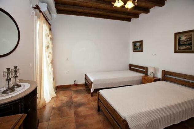 Andrea's Tinos House - Photo3