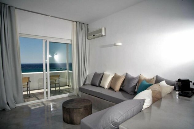 Tinos Beach Hotel - Photo4