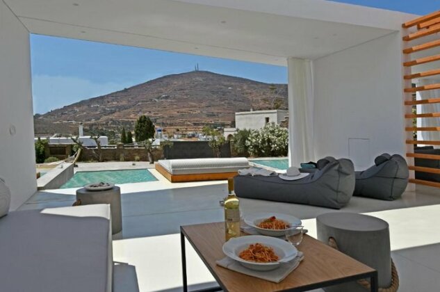 Tinos Blend Suites - Photo2