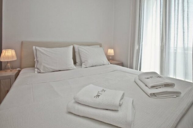 White Tinos Luxury Suites - Photo4