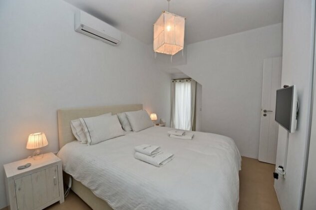 White Tinos Luxury Suites - Photo5