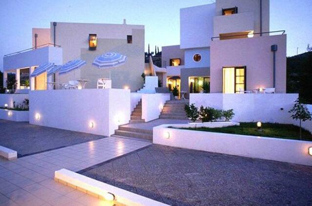 Blue Sky Hotel Apartments - Photo3