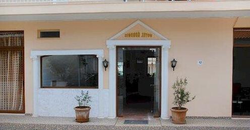 Koronis Hotel - Photo2