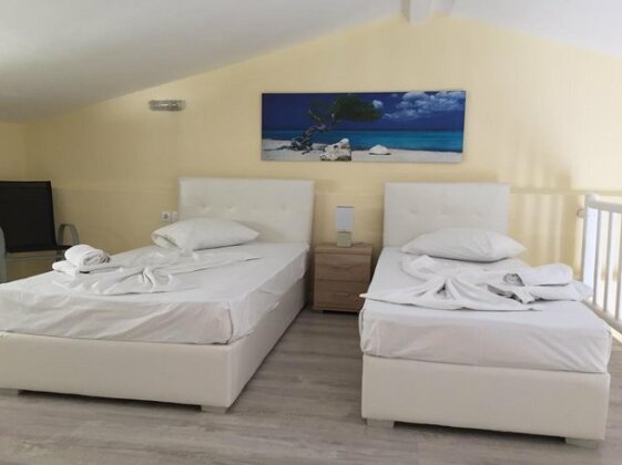 Caretta Village - Photo2