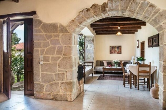Antheia Houses - Photo2