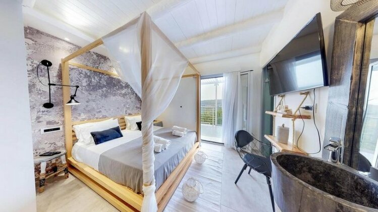 White Lotus Villa - Photo3