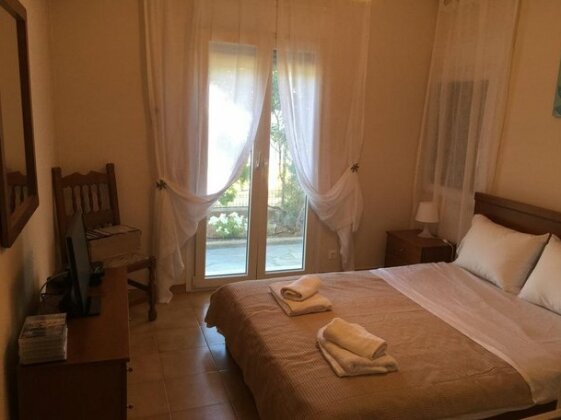 Villa Agia Marina - Photo3
