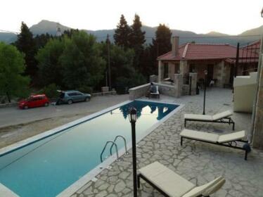Oreades Suites