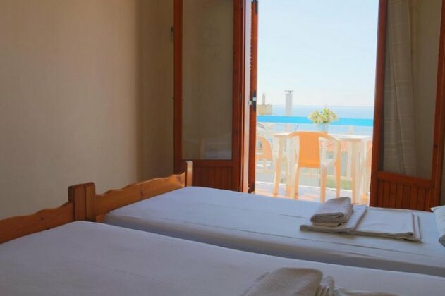 Seaview self catering apartment - Helen No 1 - Photo5