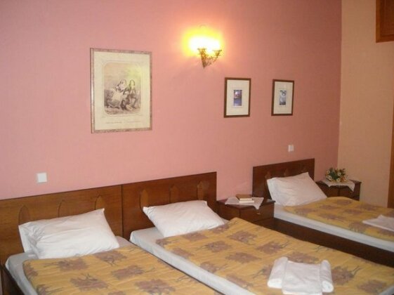 Epavli Antonis - Photo4