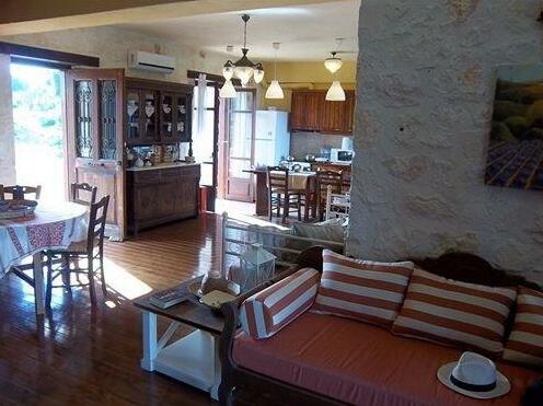 Alegria Villas Complex - Photo4