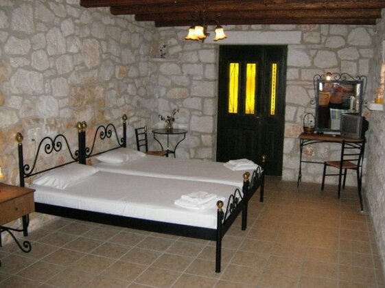 Alomata - Photo3