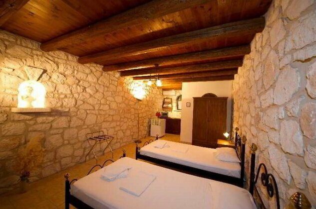 Alomata - Photo4