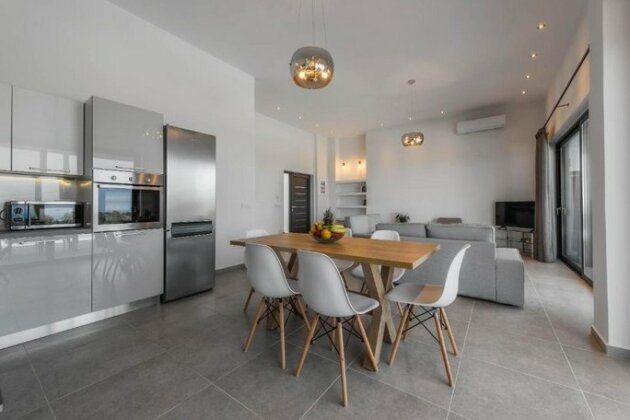 Alonaki Apartments - Photo4