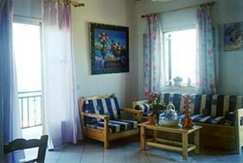 Alpha Apartments - Photo2