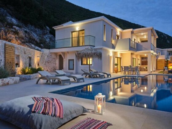 Artemis Villas - Photo5
