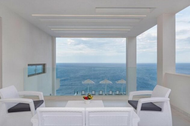 Aurora Luxury Retreat - Photo2