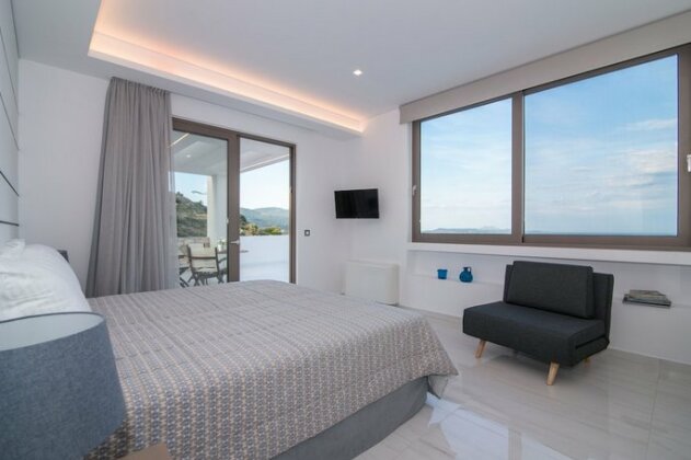 Aurora Villa Luxury Retreat - Photo4