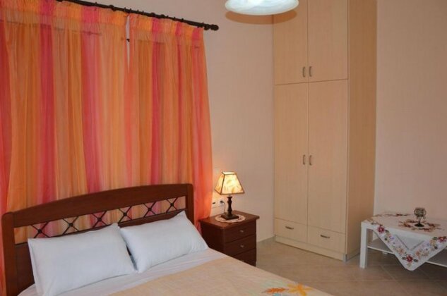 Betsis Apartments - Photo2