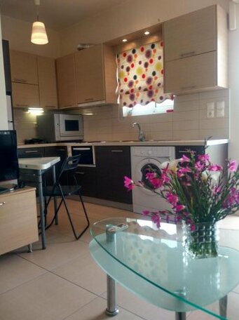 Bright and cozy apartment near the city center - Photo2