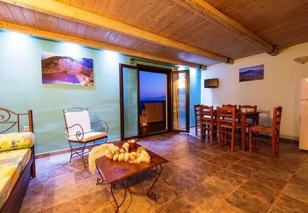 Dante's Maisonettes - Photo4