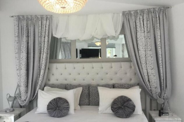 Dion Suite - Photo5