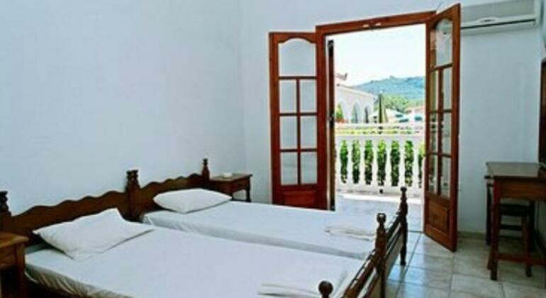 Elpida Hotel - Photo3