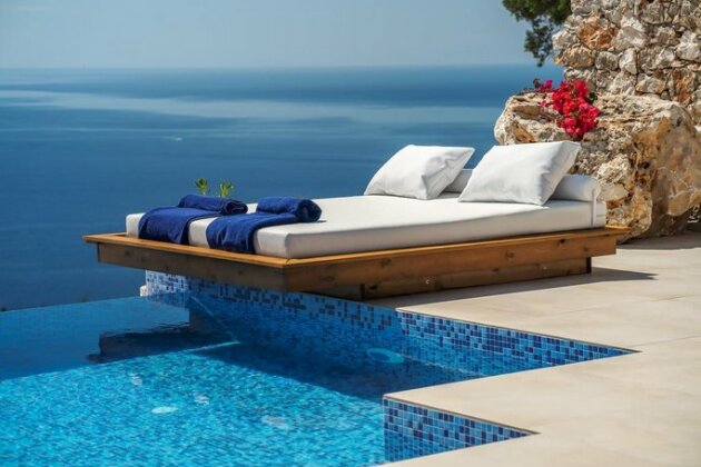 Emerald Villas & Suites - Photo2