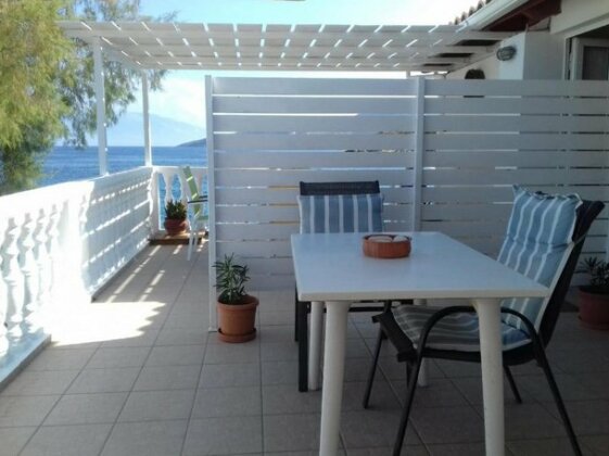 Floreica Villa By The Sea - Photo2