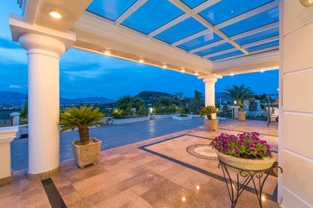 Frido Luxury Villa - Photo5