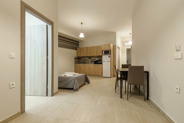 Irene Studios & Apartments - Photo3