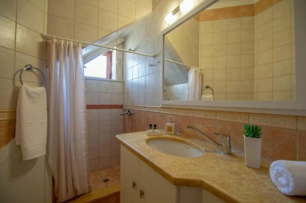 Kantouni House - Photo3