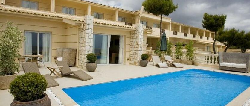 Mabely Grand Hotel - Photo2