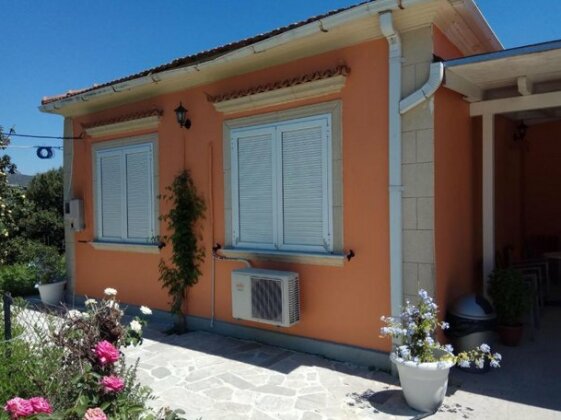 Monte Caputo Holiday House - Photo2