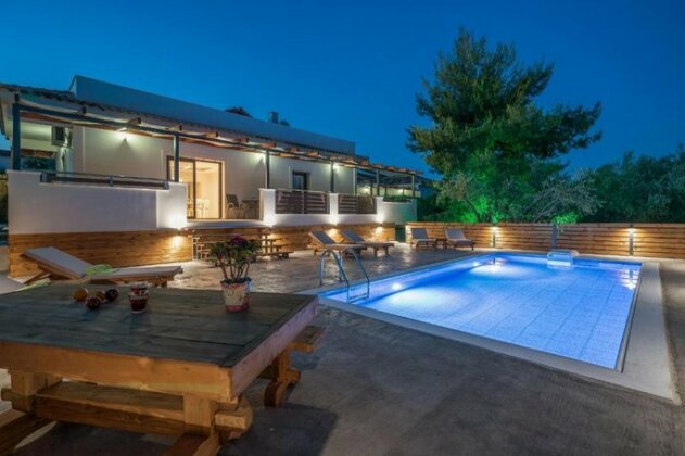 Natura Verde Villas - Photo2