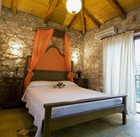 Orfos Villas - Photo2