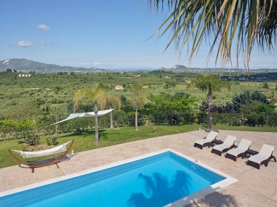 Palm Luxury Villa - Photo2