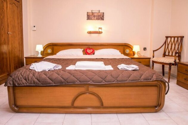 Paradise Bar Apartments - Photo2