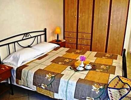 Pavezzo Apartments - Photo4
