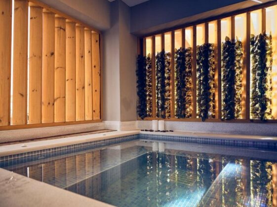 Savvas Luxury Suites - Photo5