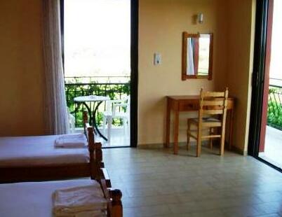 Spiros Apartments - Photo4