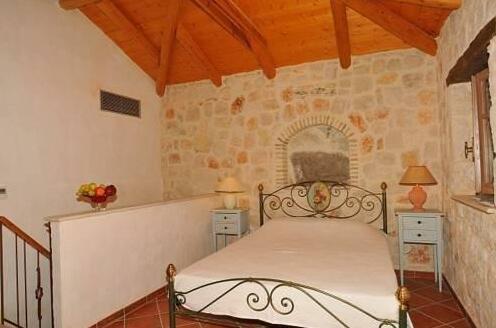 Strofilia Villas - Photo4